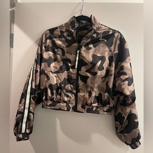 Blanc Noir cropped windbreaker